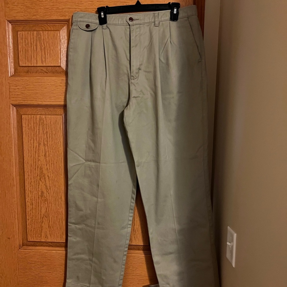 Men’s slacks
